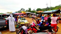Ko Lanta trh s jídlem